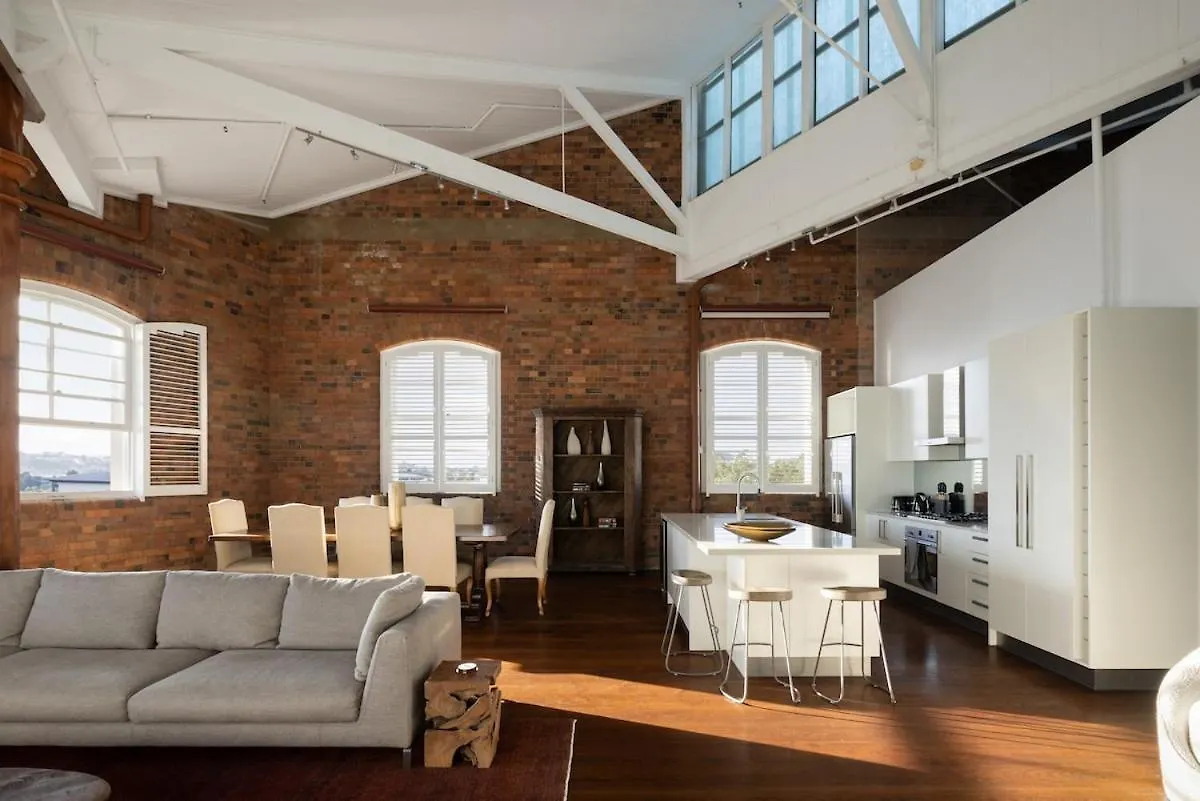 The River Loft Брисбен 0*,  Австралия